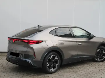 Cupra Tavascan - ELECTRIC