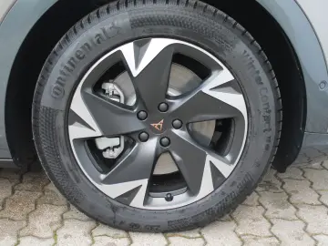 Cupra Tavascan - ELECTRIC