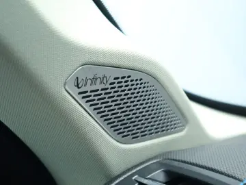 LYNC AND CO 01 1.5   DAB   Tempomat   kamera