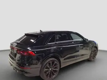 AUDI Q8 60 TFSIe Quattro S-Line B&O AHK