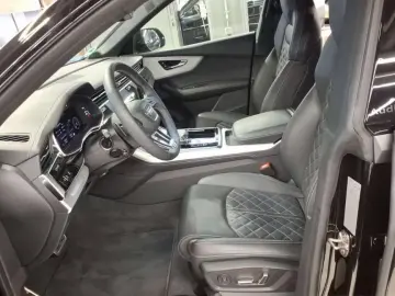 AUDI Q8 60 TFSIe Quattro S-Line B&O AHK