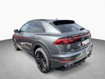 AUDI Q8 50 TDI Quattro S-Line Pano HuD AHK