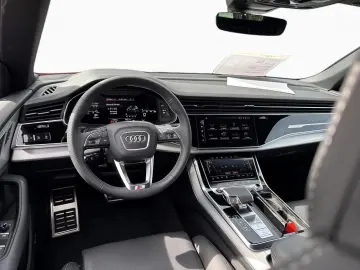 AUDI Q8 50 TDI Quattro S-Line Pano HuD AHK