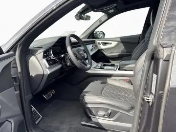 AUDI Q8 50 TDI Quattro S-Line Pano HuD AHK