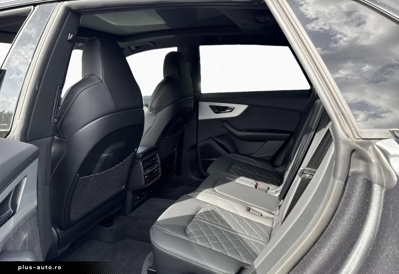 AUDI Q8 50 TDI Quattro S-Line Pano HuD AHK
