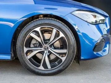 MERCEDES-BENZ CLE 200 Coupé  Avantgarde Pano LED Mem…