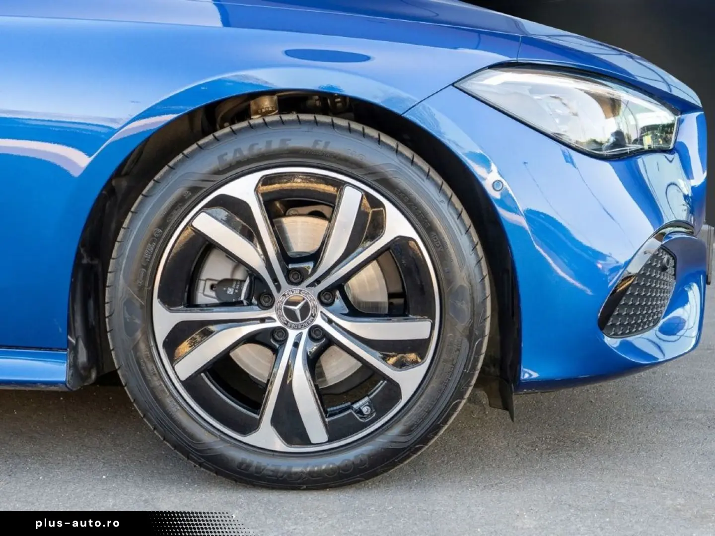 MERCEDES-BENZ CLE 200 Coupé  Avantgarde Pano LED Mem&hellip;