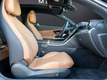 MERCEDES-BENZ CLE 200 Coupé  Avantgarde Pano LED Mem…