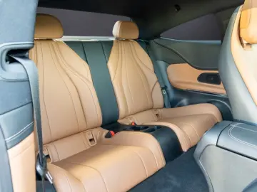 MERCEDES-BENZ CLE 200 Coupé  Avantgarde Pano LED Mem…