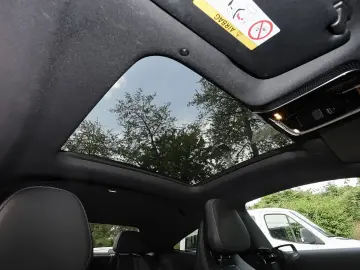 MERCEDES-BENZ CLE 180 Coupé AMG PANO TOTWINKEL MEMOR…