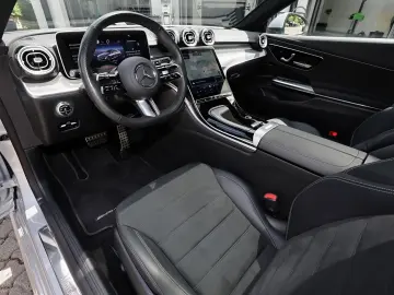MERCEDES-BENZ CLE 180 Coupé AMG PANO TOTWINKEL MEMOR…