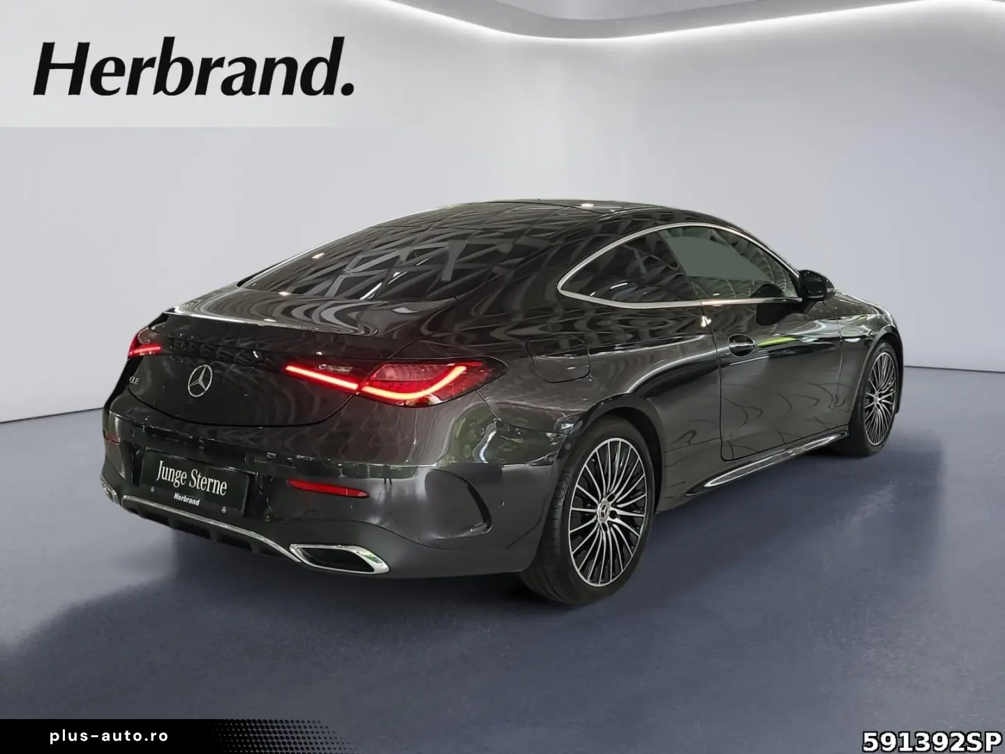 MERCEDES-BENZ CLE 220 d AMG  Pano Memory Ambiente Keyless
