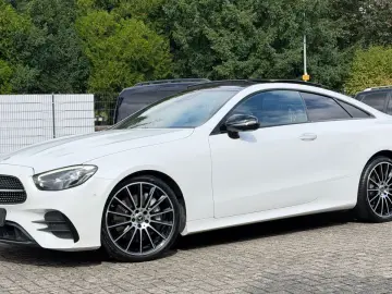 MERCEDES-BENZ E 300 Coupe AMG MEMORY NIGHT 360  BURMESTER
