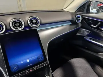 MERCEDES-BENZ C 200d Avantgarde Pano Burmester 360'