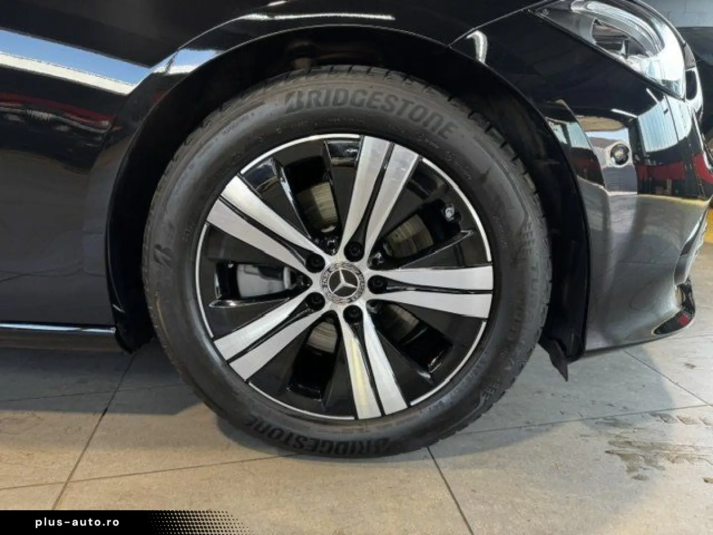 MERCEDES-BENZ C 200d Avantgarde Pano Burmester 360'