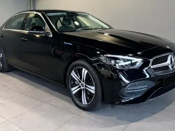 MERCEDES-BENZ C 200d Avantgarde Pano Burmester 360'