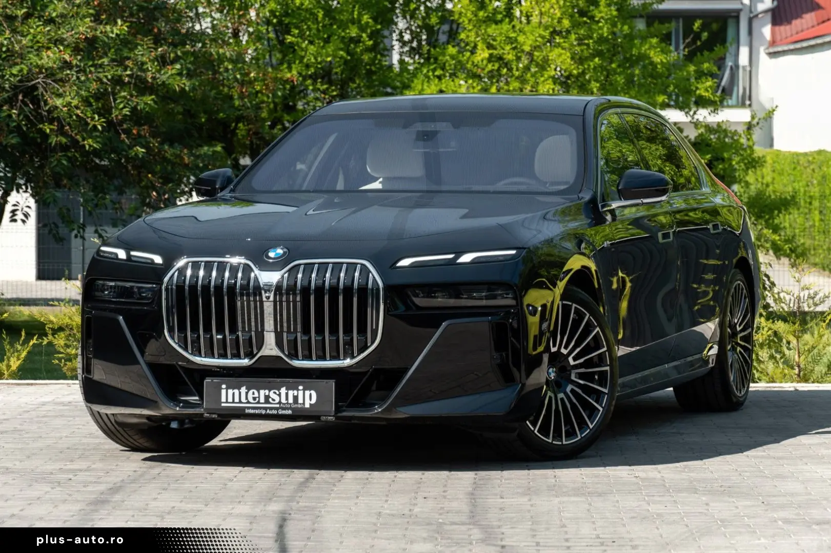 BMW 740d M SPORT.DR.ASS.PRO.MASSAGE.SKY.AUT.TÜR.AHK