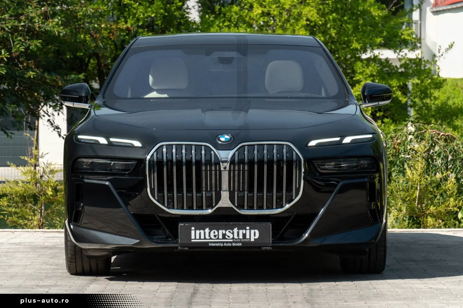 BMW 740d M SPORT.DR.ASS.PRO.MASSAGE.SKY.AUT.TÜR.AHK
