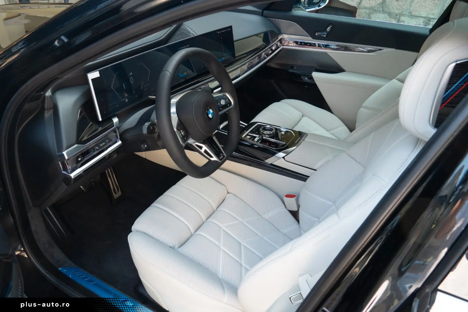 BMW 740d M SPORT.DR.ASS.PRO.MASSAGE.SKY.AUT.TÜR.AHK