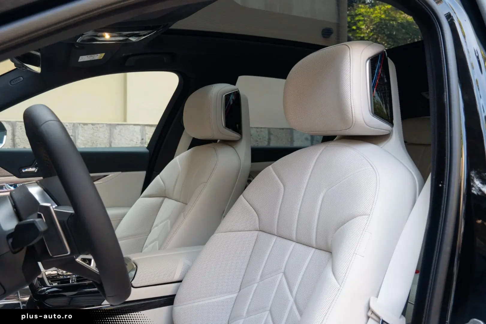 BMW 740d M SPORT.DR.ASS.PRO.MASSAGE.SKY.AUT.TÜR.AHK