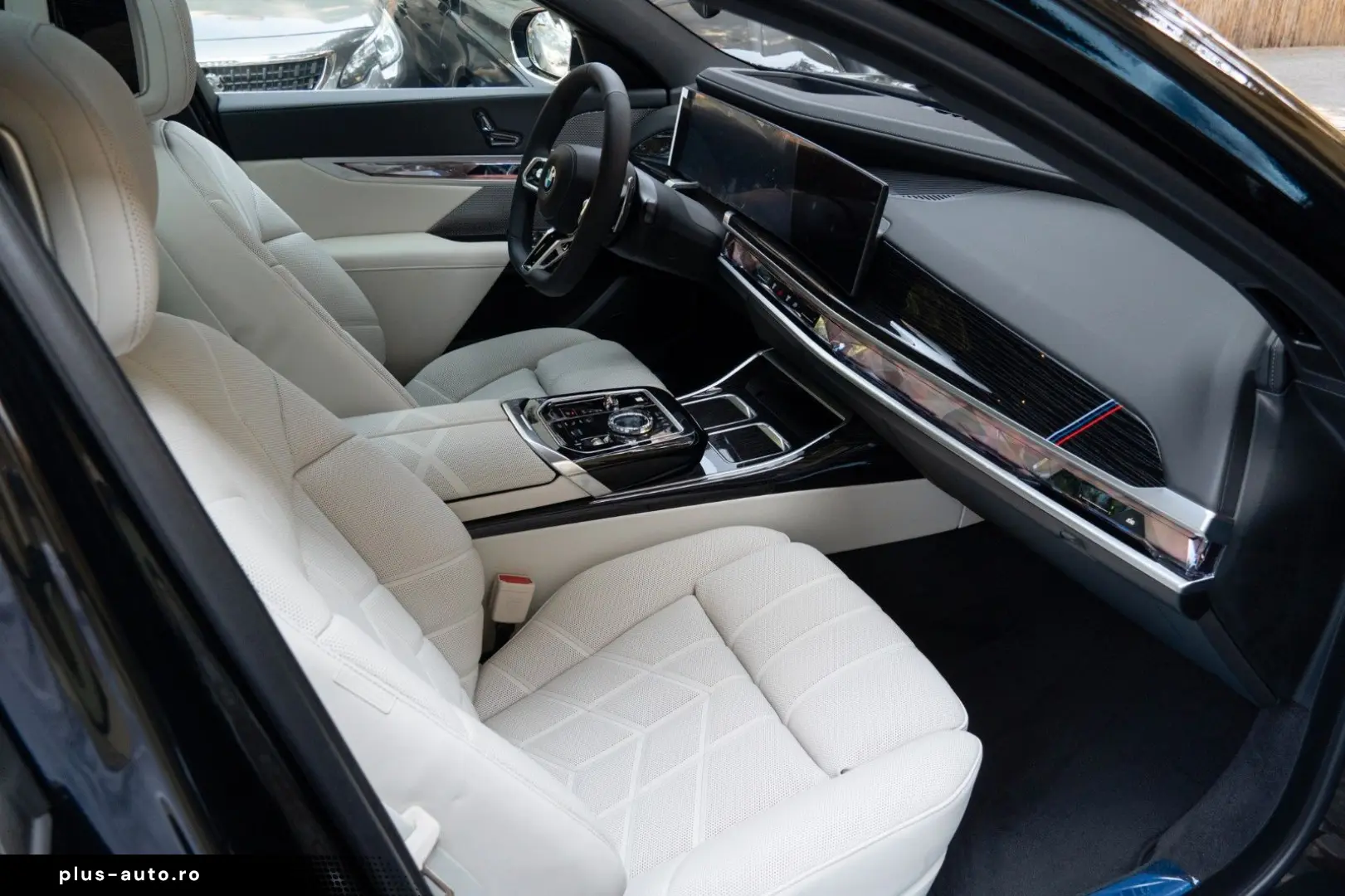 BMW 740d M SPORT.DR.ASS.PRO.MASSAGE.SKY.AUT.TÜR.AHK