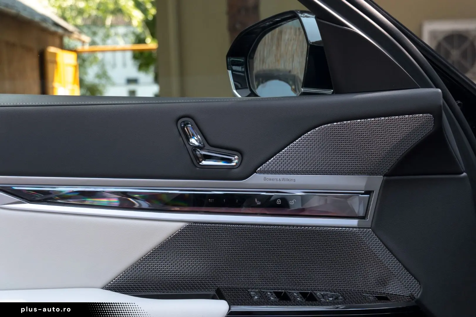BMW 740d M SPORT.DR.ASS.PRO.MASSAGE.SKY.AUT.TÜR.AHK