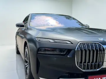 BMW 750E xDrive Design Pure Excellence PANO VOLLVOLL