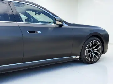 BMW 750E xDrive Design Pure Excellence PANO VOLLVOLL