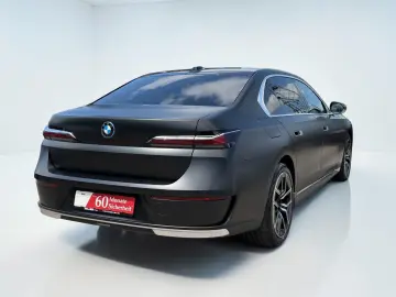 BMW 750E xDrive Design Pure Excellence PANO VOLLVOLL