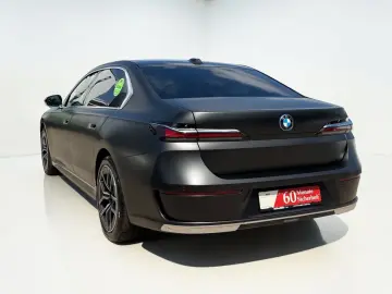 BMW 750E xDrive Design Pure Excellence PANO VOLLVOLL