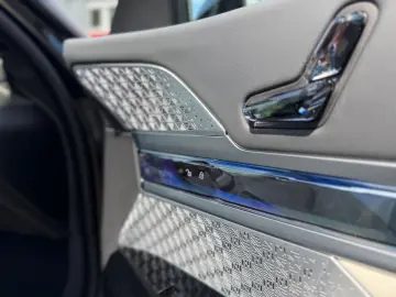 BMW 750E xDrive Design Pure Excellence PANO VOLLVOLL