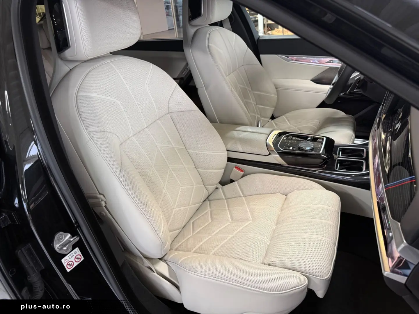 BMW 750e xDrive M Sportpaket Executive Drive Pro