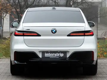 BMW 740d M TOPZUSTAND.DR.ASS.PRO.SOFTC.SKY.5 100