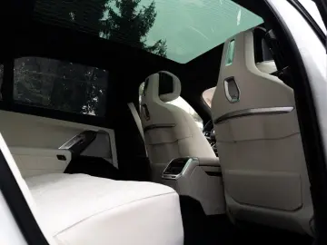 BMW 740d M TOPZUSTAND.DR.ASS.PRO.SOFTC.SKY.5 100