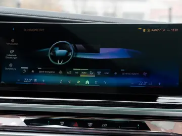 BMW 740d M TOPZUSTAND.DR.ASS.PRO.SOFTC.SKY.5 100