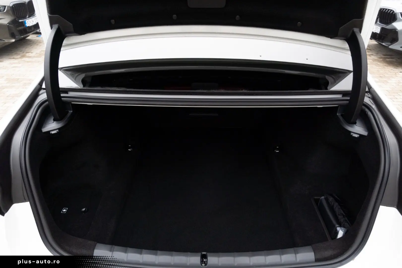 BMW 740d M TOPZUSTAND.DR.ASS.PRO.SOFTC.SKY.5 100