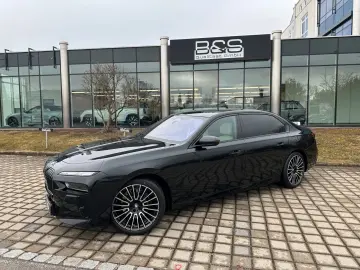 BMW 740d xDrive M Sport TV Aut.Tür SkyL B&W Luft