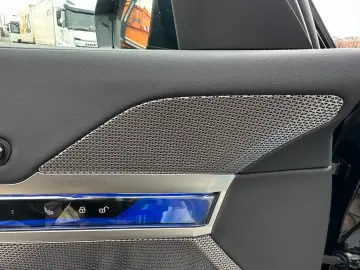 BMW 740d xDrive M Sport TV Aut.Tür SkyL B&W Luft