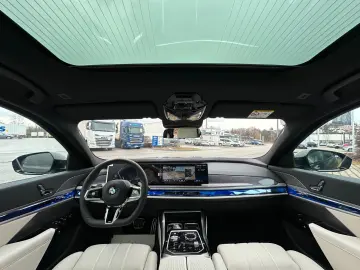 BMW 740d xDrive M Sport TV Aut.Tür SkyL B&W Luft