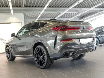 BMW X6 xDrive40d M Sport PANO HUD ACC AHK RFK NAVI L
