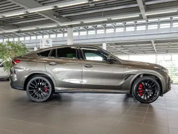 BMW X6 xDrive40d M Sport PANO HUD ACC AHK RFK NAVI L