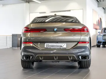 BMW X6 xDrive40d M Sport PANO HUD ACC AHK RFK NAVI L