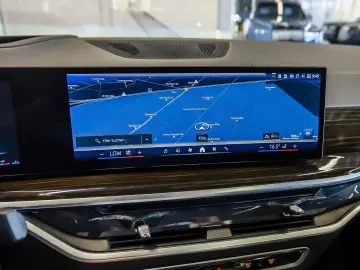 BMW X6 xDrive40d M Sport PANO HUD ACC AHK RFK NAVI L