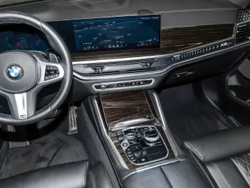 BMW X6 xDrive40d M Sport PANO HUD ACC AHK RFK NAVI L
