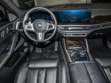 BMW X6 xDrive40d M Sport PANO HUD ACC AHK RFK NAVI L