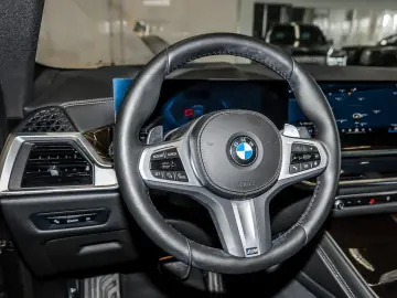BMW X6 xDrive40d M Sport PANO HUD ACC AHK RFK NAVI L