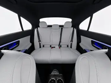 MERCEDES-BENZ C 300d AMG PANO BURMESTER 360  NIGHT DISTRONIC