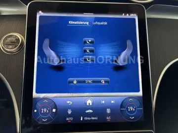 MERCEDES-BENZ C300 4M AMG ADV  PANO NIGHT DIST HUD M…