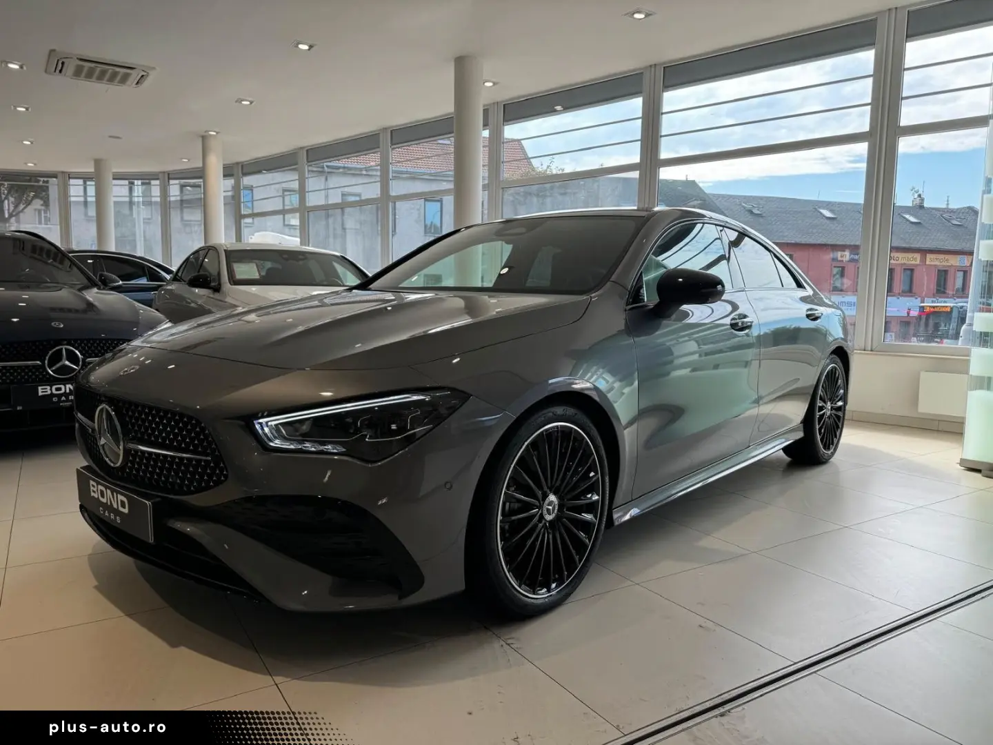 MERCEDES-BENZ CLA 200 d AMG PANO 360 TOP