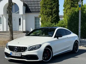 MERCEDES-BENZ C 63 Coupé AMG Pano